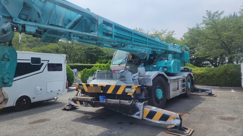 Cẩu địa hình Kobelco RK450-2