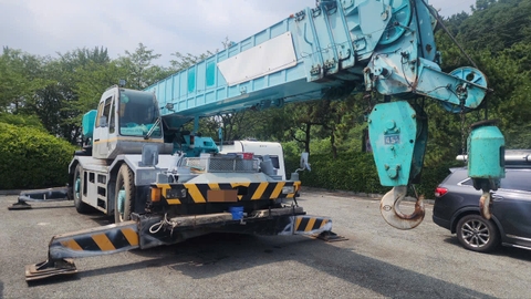 Cẩu địa hình Kobelco RK450-2