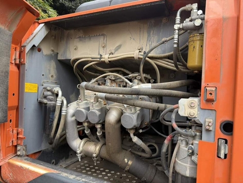 MÁY XÚC HITACHI EX200-5