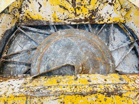 BÁO GIÁ MÁY NGHIỀN DI ĐỘNG KOMATSU