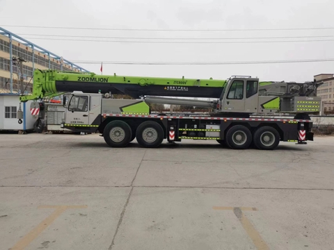 XE CẨU BÁNH LỐP ZOOMLION ZTC800V
