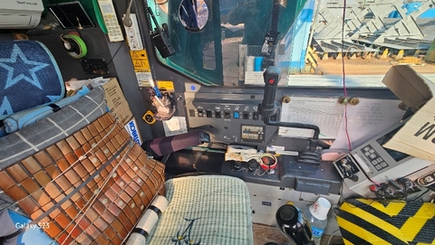 CẨU KOBELCO 7250 2006