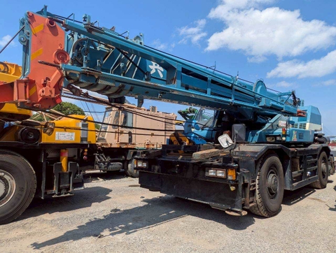 XE CẨU TADANO 50 TẤN