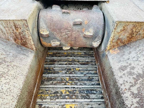 BÁO GIÁ MÁY NGHIỀN DI ĐỘNG KOMATSU