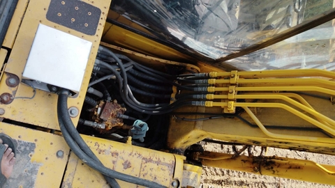 MÁY XÚC KOMATSU PC120-8 (2012)