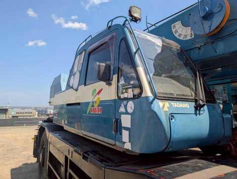 XE CẨU TADANO 50 TẤN