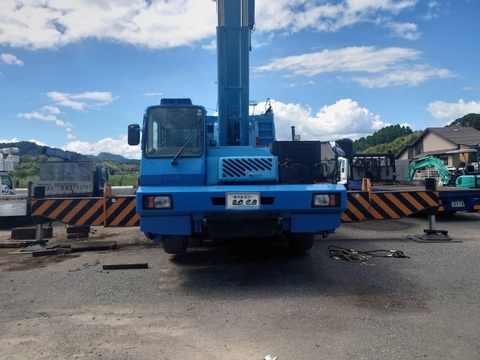 SIÊU PHẨM CẦN CẨU 300 TẤN KATO KA3000 – ĐẲNG CẤP TỪ NHẬT BẢN! CẦN CẨU KATO KA3000 - SỨC MẠNH CÔNG NGHIỆP THẾ HỆ MỚI