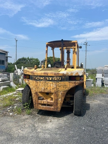 Xe nâng KOMATSU FD100-4 10 TONS