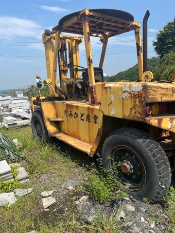 Xe nâng KOMATSU FD100-4 10 TONS