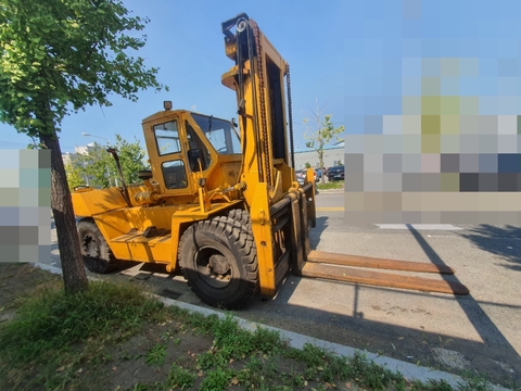 XE NÂNG DẦU TCM 20 TẤN – MODEL FD200Z4-S- SẢN XUẤT 1985