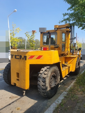 XE NÂNG DẦU TCM 20 TẤN – MODEL FD200Z4-S- SẢN XUẤT 1985