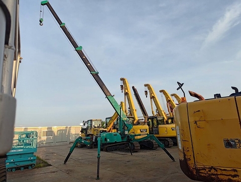 CHÂN NHỆN MAEDA MC-285CRM – ĐỜI 2009- 2,82 TẤN