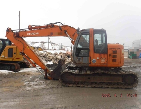 MÁY XÚC HITACHI ZX135US-E – NHẬT BẢN – CHUẨN CÔNG TRÌNH ĐÔ THỊ