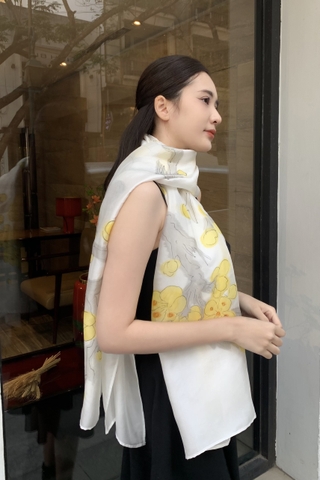 Khăn lụa tơ tằm – Phụ kiện nhỏ, phong cách lớn