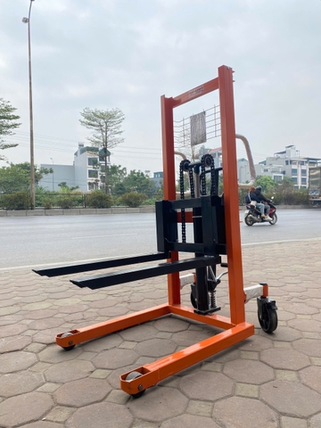 Xe nâng tay cao 500KG-1.2M (có phanh)