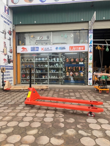 Xe nâng siêu dài 3T-2M càng rộng