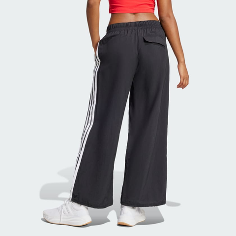 Quần dài adidas Essentials 3 sọc Lifestyle Nữ - JE1306