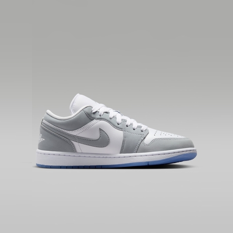 Giày bóng rổ Air Jordan 1 Low Nike Nữ DC0774-105