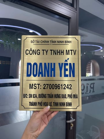 Biển Công Ty Chất Liệu Đồng