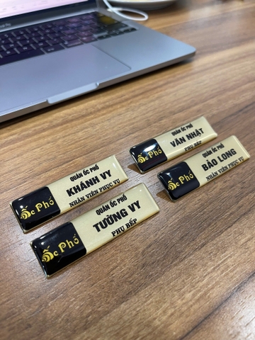Thẻ tên đeo ngực