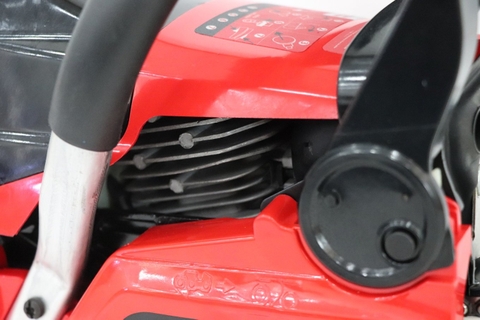 Cưa xích OSHIMA CX-5801 58cc Đỏ-đen