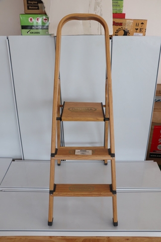 Thang nhôm xếp Oshima TG3 Màu gỗ (ghế -3 bậc)