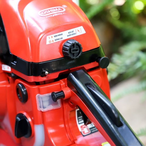 Cưa xích Oshima OS688 LT 58cc Đỏ-đen 2 thì (không lam xích)