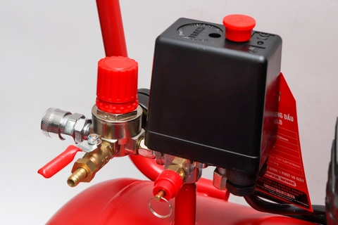 Máy nén khí Oshima 40-3.0 3.0HP Đỏ Điện 1 pha (Không dầu,nhanh,dây đồng)