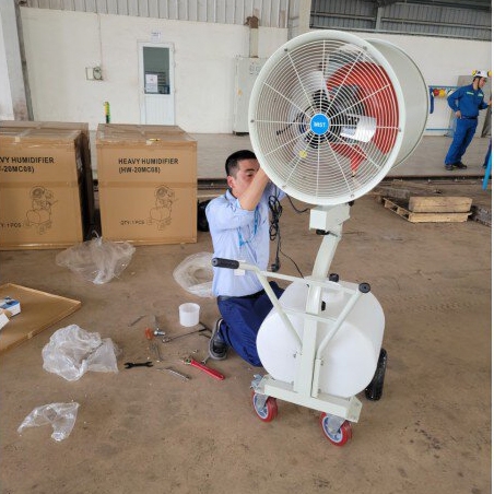 Quạt phun sương công nghiệp có bánh xe và đẩy tay Mitsuta HW-20MC08