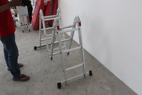 Thang nhôm xếp Oshima T4D-3 Xanh đậm (4 đoạn, 3 bậc)