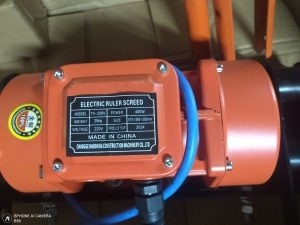 Đầm thước chạy điện