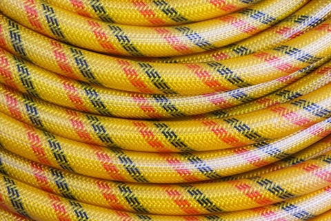 Ống nhựa PVC Cali 8.5mm x 50m Vàng