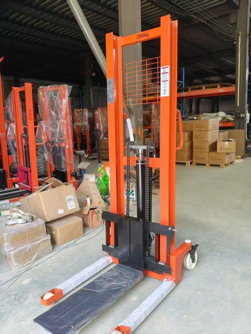 Xe nâng tay cao SANKYSU 1 tấn