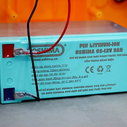 Máy phun thuốc trừ sâu, côn trùng điện CON ONG VÀNG Li16-pin Vàng Pin lithium 12V8Ah
