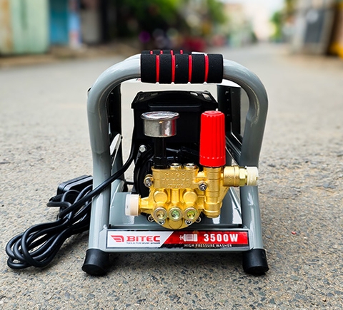 Máy xịt rửa (chống giật) BITEC BT3510 3500W