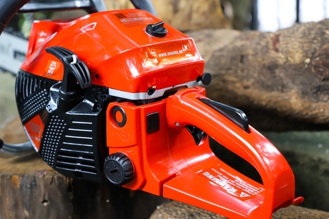 Cưa xích Oshima OS5900 2.5kW Đỏ-đen 2 thì