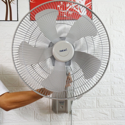 Quạt Treo Tường Hatari IW18M1