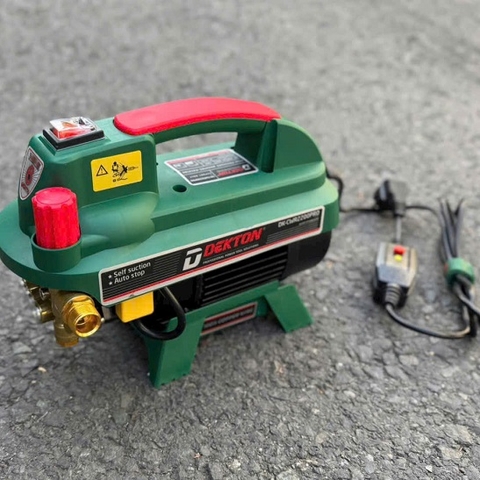 Máy rửa xe Dekton DK-CWR2200PRO 790W