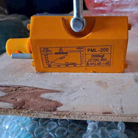 Nam châm nâng NITTO 200kg PML-200