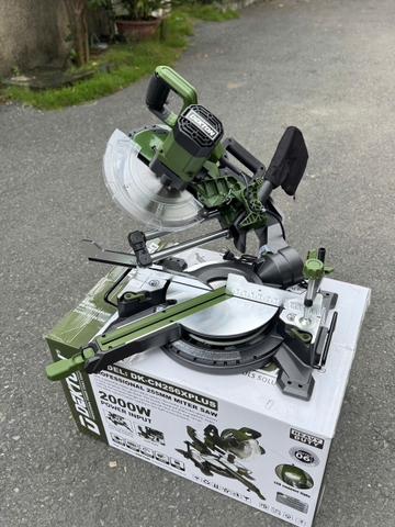 Máy cắt nhôm trượt Dekton DK-CN256XPLUS 2000W đường kính lưỡi cắt 255mm