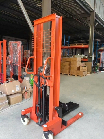 Xe nâng tay cao SANKYSU 1 tấn