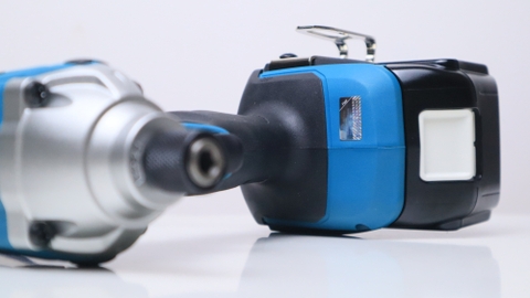 Máy vặn vít dùng pin Makita DTD156Z (Chưa kèm Pin & Sạc)