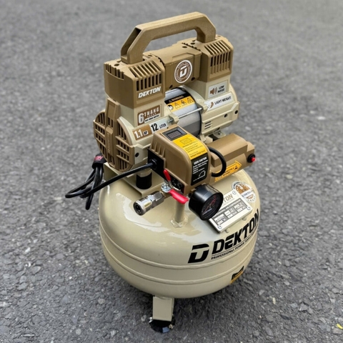 Máy nén khí không dầu 12L 1.1HP Dekton DK-AC2912VTG (màu be)