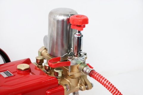 Đầu phun áp lực chất lỏng CALI CL-30TH 2.0HP Đỏ (hoạt động bằng sức kéo động cơ)