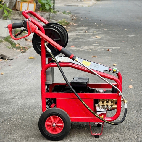 Máy xịt rửa công nghiệp 3.5Kw DDEKO DK-X35 (300Bar)