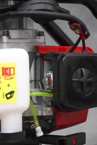 Máy khoan đất Oshima 2PS 68cc Đỏ 2 thì (không mũi)
