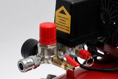 Máy nén khí Oshima 12-1.5 1.5HP Đỏ Điện 1 pha (Không dầu,nhanh,dây đồng)
