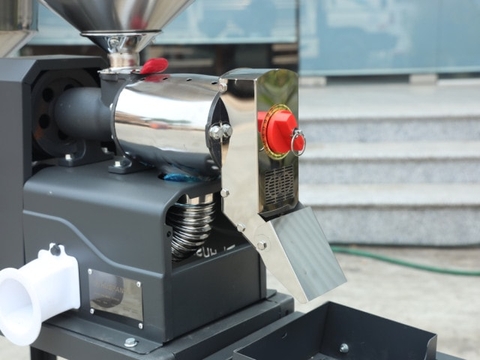 Khung, cối xát nghiền gạo Huspanda HNF-690IS (Pulley đảo chiều - Không motor -  Không Sàng lọc sạn rung )