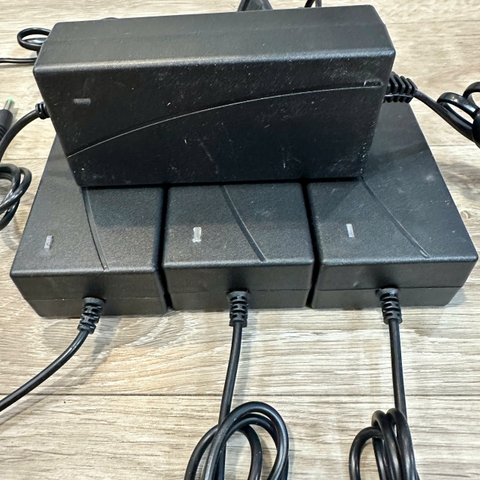 Sạc Adapter KPTs SACDANAG21V Tự Ngắt Cho Pin 21V