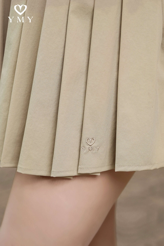 Mini Skirt Trend: Sự Trở Lại Của Tinh Thần Phóng Khoáng Và Nữ Tính